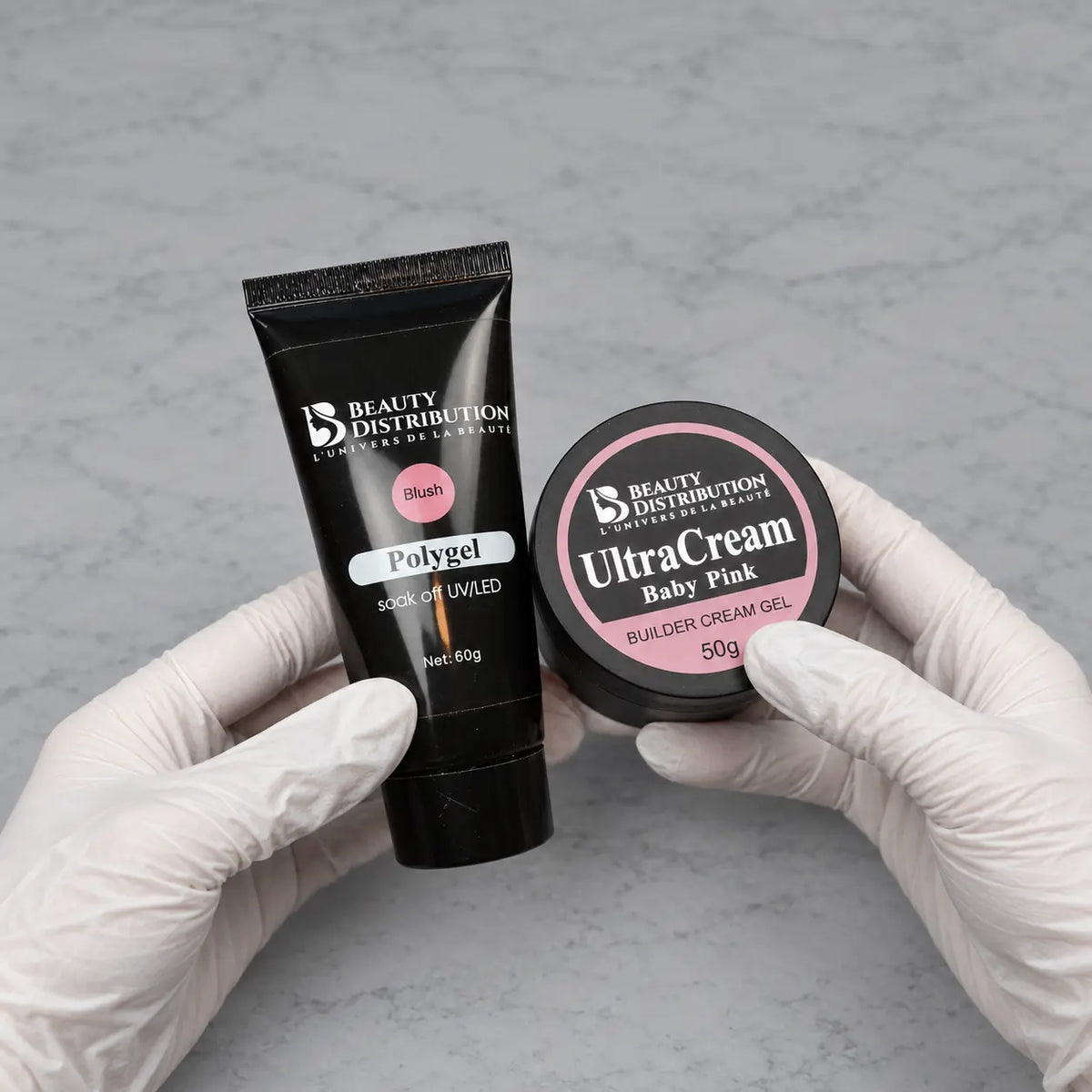 Polygel Blush et gel de construction Ultra Cream Baby Pink Beauty Distribution présentés côte à côte.