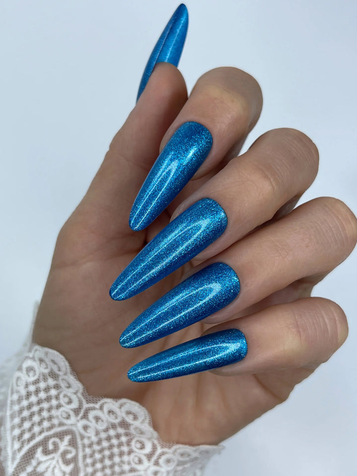 Vernis Semi-Permanent UV/LED A221 Bleu Lagon Pailleté  Beauty Distribution - Beauty Distribution