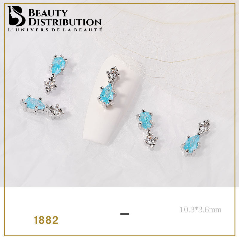 Joyería de uñas con diamantes de imitación 1882