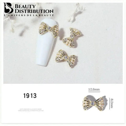 3 Bijoux pour ongles à strass 1913 Beauty Distribution