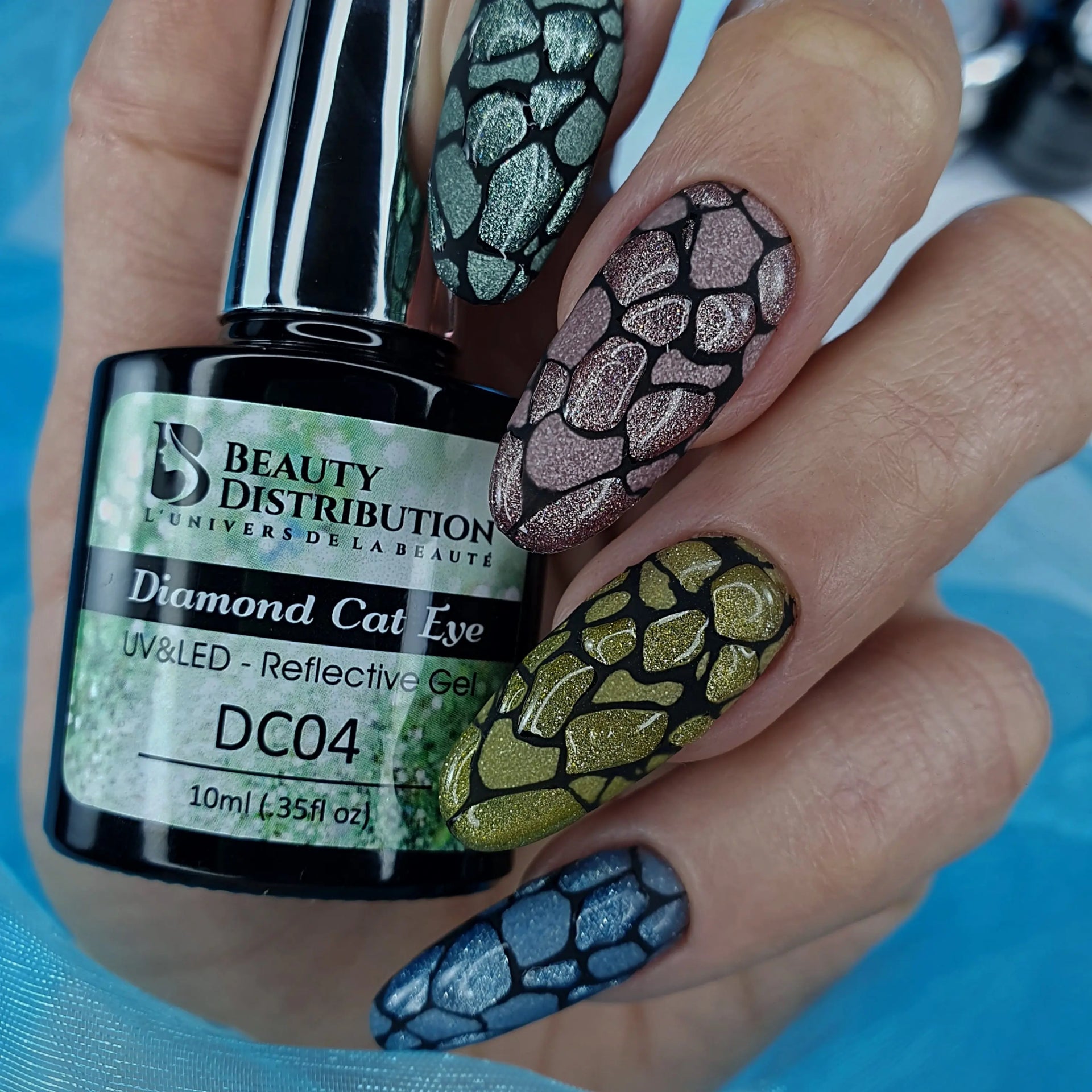 Vernis Semi-Permanent Diamond Cat Eye – DC04 Émeraude Boréale Beauty Distribution
