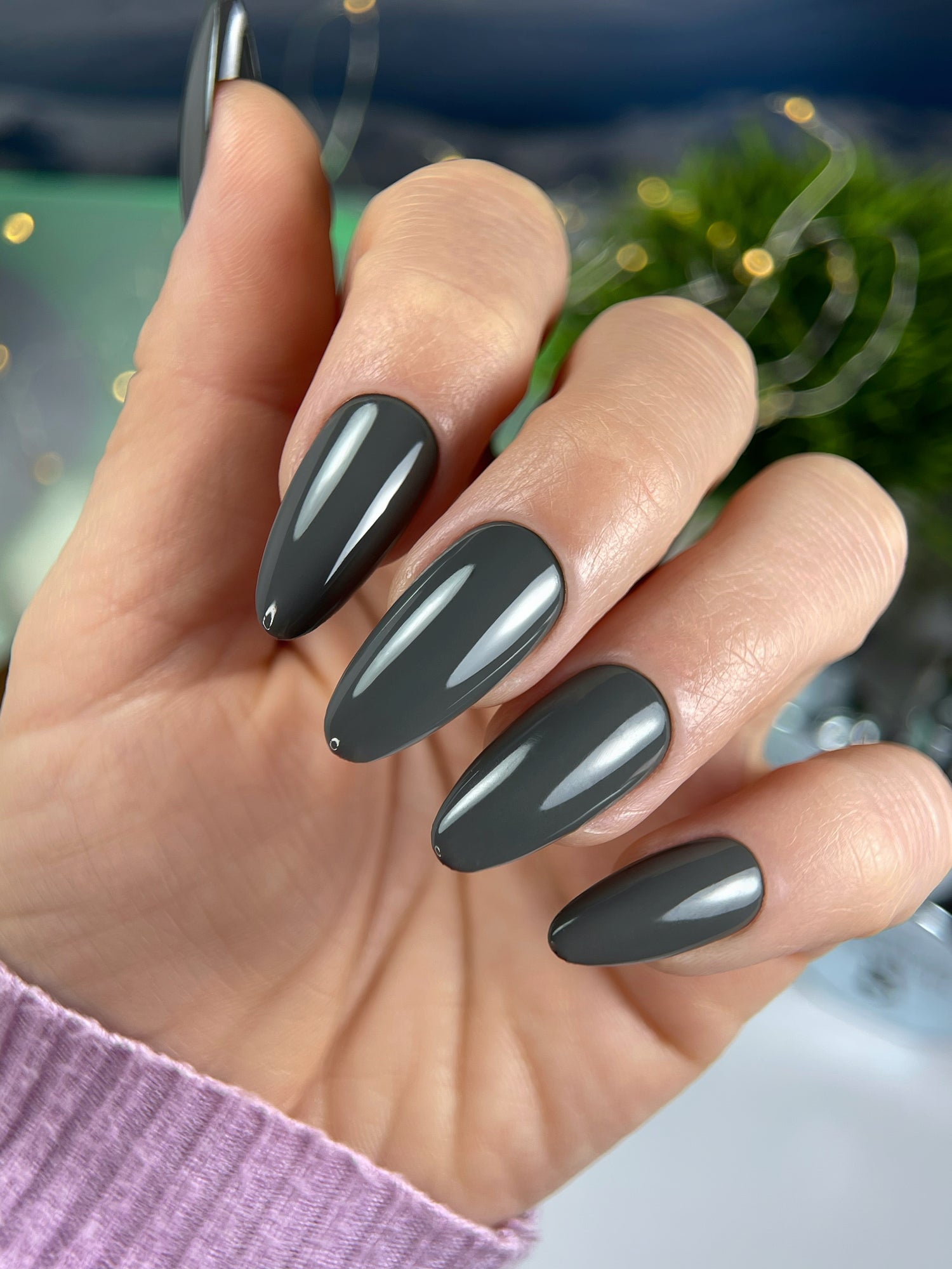 Esmalte en gel plateado gris oscuro A156