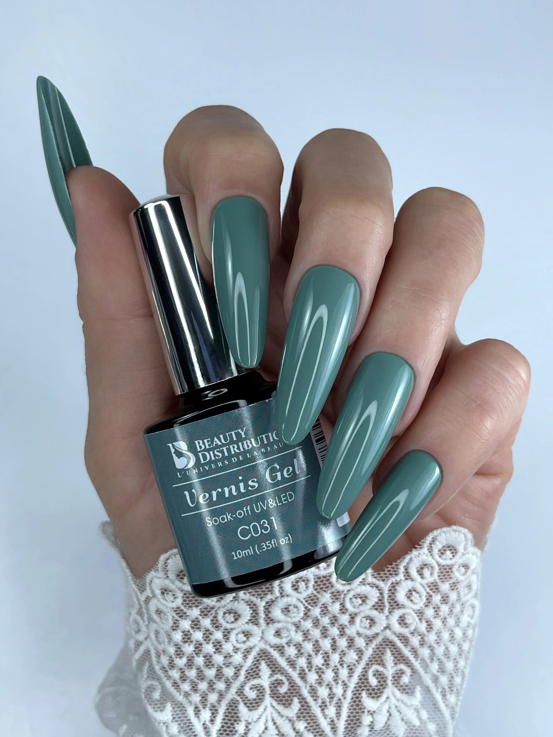 Vernis Gel Semi-Permanent - C031 - Vert Sauge Élégant Beauty Distribution