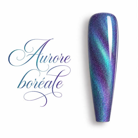 Capsule d’ongle ballerine Aurore boréale, vernis gel UV 9D cat eye bleu violet turquoise irisé, finition brillante professionnelle.