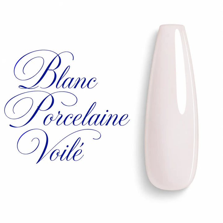 Blanc Porcelaine Voilé – Capsule de nuancier vernis gel UV LED blanc porcelaine rose laiteux pastel translucide, finition glossy ultra brillante. Échantillon couleur professionnel pour prothésiste ongulaire, idéal pour manucure, gainage, nail art, pose américaine, gel UV et vernis semi-permanent Beauty Distribution.