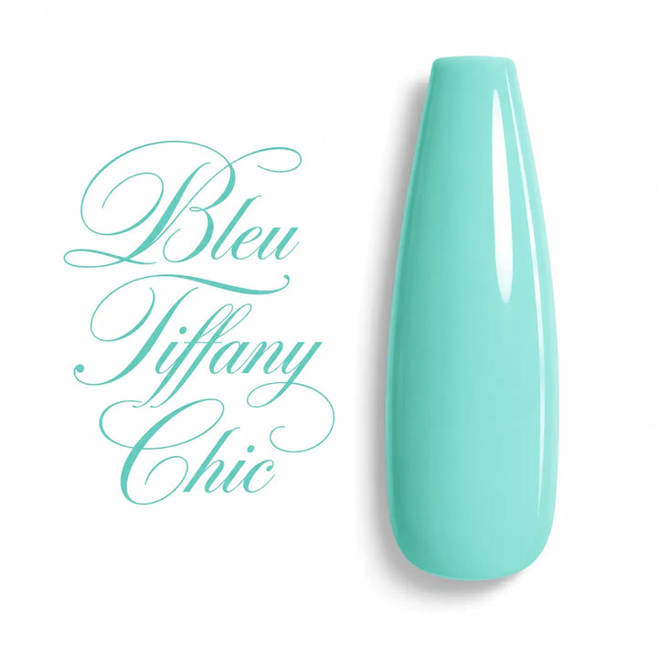 Capsule d’ongle ballerine Bleu Tiffany Chic, finition glossy ultra brillante, nuancier de vernis gel UV et semi-permanent professionnel sur fond blanc.