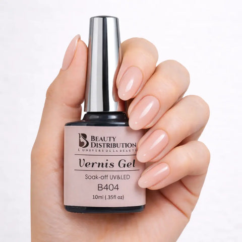 Vernis Semi-Permanent B404 – Douceur Poudrée : L’Élégance Naturelle Beauty Distribution