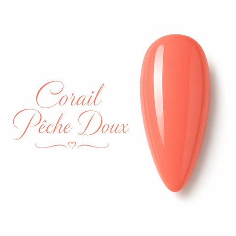 Vernis gel Corail Pêche Doux Beauty Distribution, teinte corail pêche lumineuse effet glossy, capsule couleur élégante sur fond blanc pour manucure professionnelle UV/LED.
