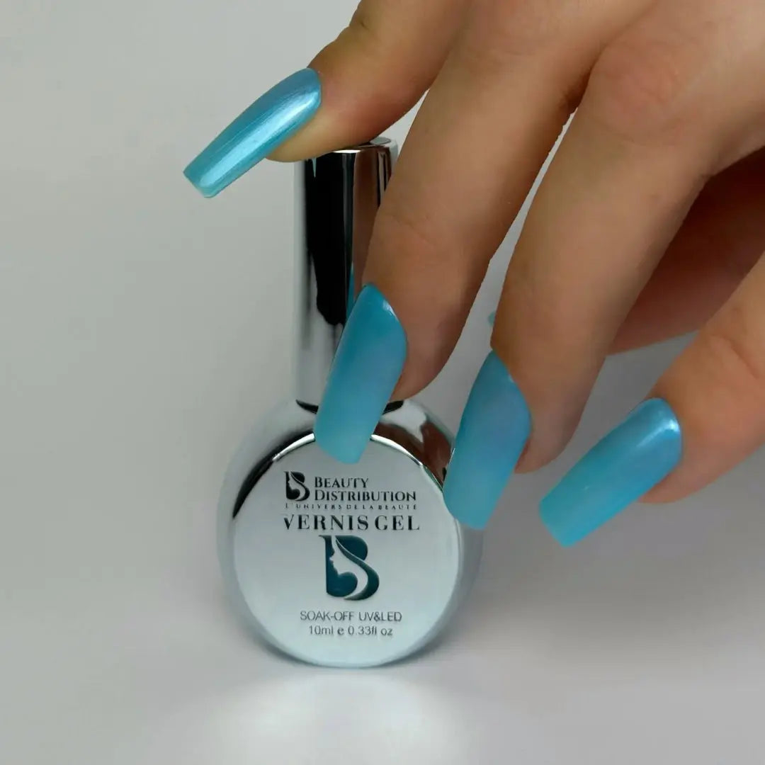 Vernis Semi-Permanent E109 – Bleu Lagon Givré Beauty Distribution