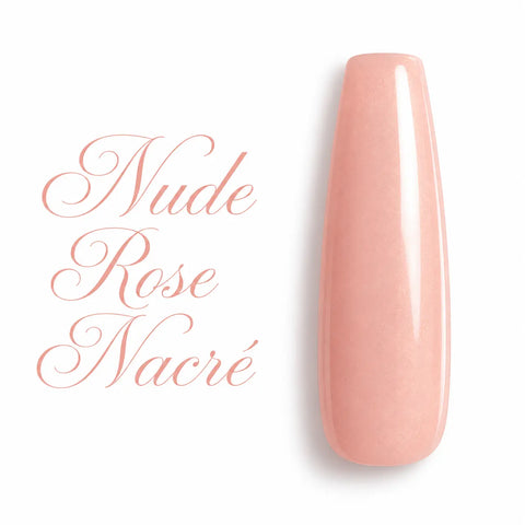 Capsule d’ongle ballerine longue en gel UV Nude Rose Nacré, teinte rose nude perlée ultra brillante, présentée sur fond blanc avec écriture calligraphique élégante.