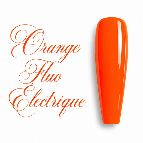 Gel UV couleur Orange Fluo Électrique présenté sur une capsule d’ongle ballerine longue avec finition ultra brillante glossy, sur fond blanc minimaliste. Cette teinte orange néon intense et lumineuse est idéale pour les poses d’ongles estivales, les nail arts flashy, la pose américaine, le gainage, les extensions en gel UV, les faux ongles et la manucure semi-permanente professionnelle. Nuancier de couleur premium pour prothésistes ongulaires, salons de manucure et instituts de beauté, disponible sur Beauty