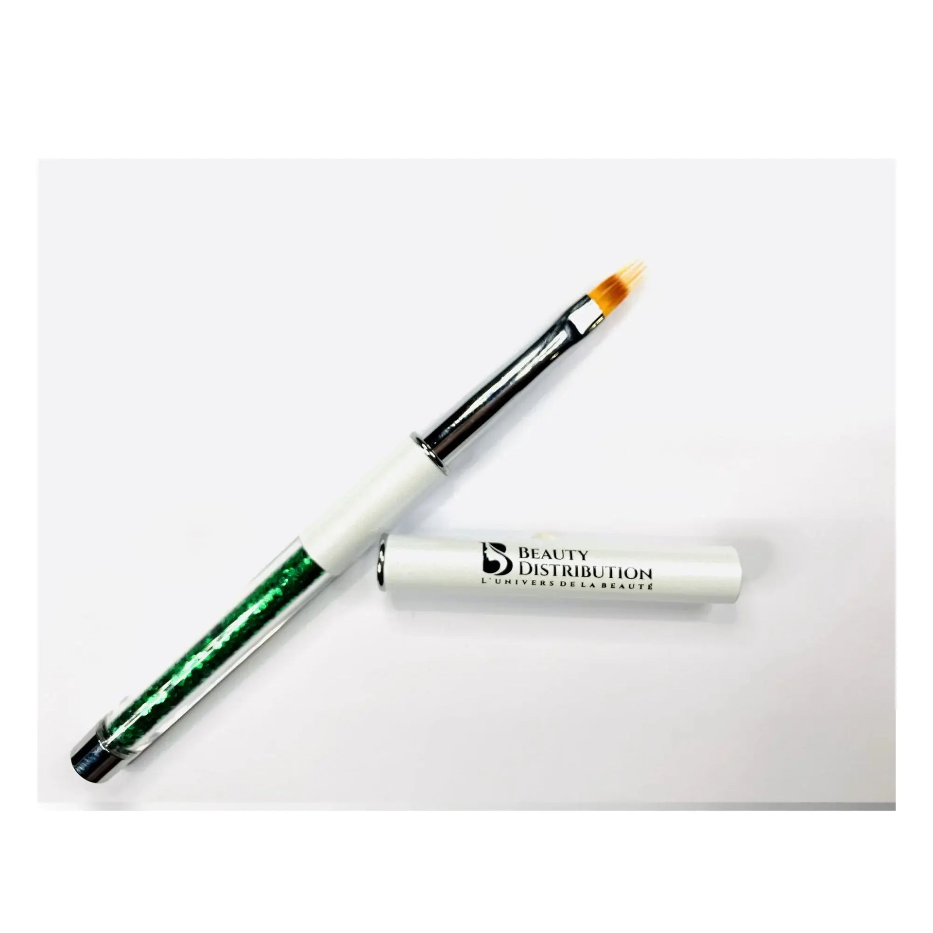 Pinceau ombre professionnel pour ongle avec manche paillettes vertes et capuchon Beauty Distribution.
