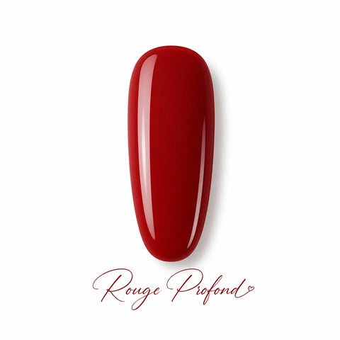 Vernis gel Rouge Profond Beauty Distribution, teinte rouge intense effet glossy, capsule couleur sur fond blanc pour manucure professionnelle UV/LED.
