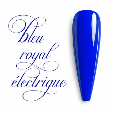 Vernis semi-permanent bleu royal électrique Beauty Distribution sur capsule ballerine longue, finition ultra brillante et opaque. Gel polish UV LED professionnel à la teinte bleu intense, idéal pour manucure, nail art, pose en institut et prothésistes ongulaires.