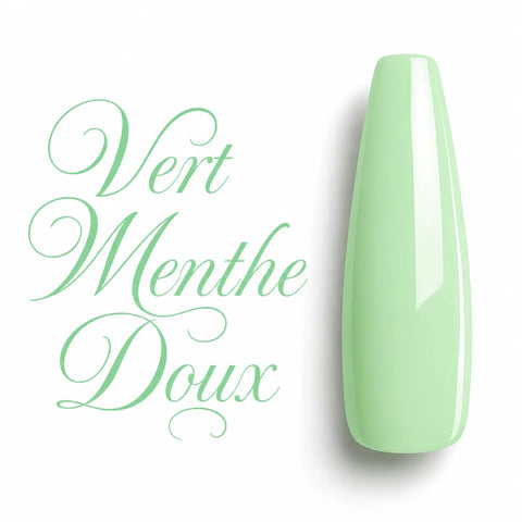 Vernis semi-permanent Vert Menthe Doux Beauty Distribution – capsule ballerine brillante vert menthe pastel crémeux, finition glossy ultra lumineuse, couleur douce et élégante pour manucure professionnelle, nail art, pose gel UV LED et ongles en gel.