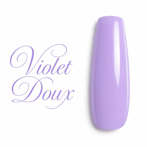 Capsule d’ongle ballerine longue en vernis gel Violet Doux, teinte lilas pastel brillante et crémeuse, finition glossy professionnelle sur fond blanc