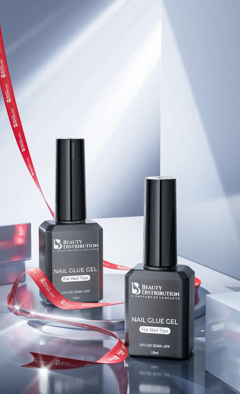 Nail Glue Gel Beauty Distribution 15 ml : flacons de gel de fixation UV/LED pour capsules.