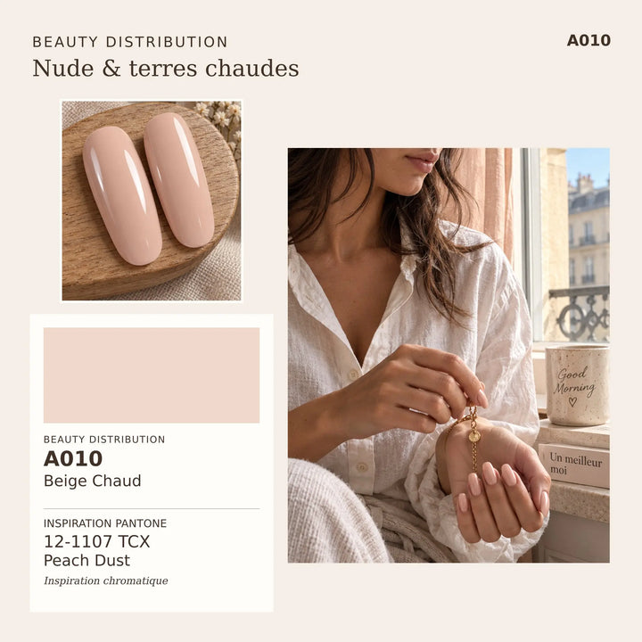 A010 Beige Chaud, vernis semi-permanent 10 ml du kit Nude & terres chaudes Beauty Distribution : couleur et inspiration manucure.