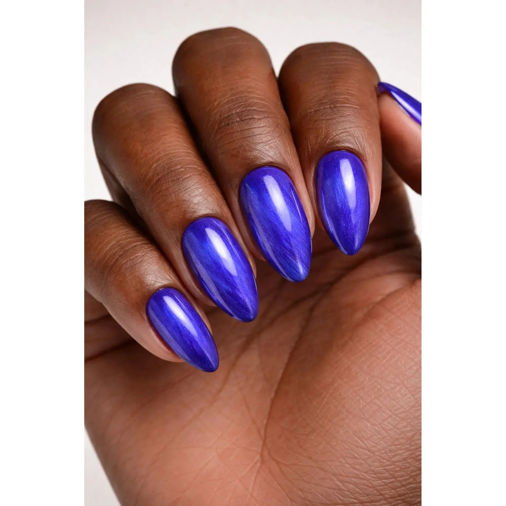 Vernis Semi-Permanent B497 – Bleu Électrique Galaxie Beauty Distribution