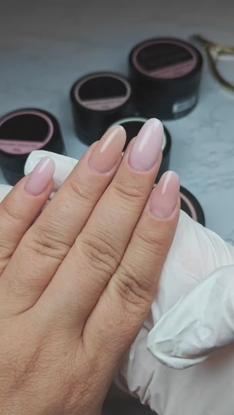 Tutoriel Julie Nails44 – Choisir son Ultra Cream selon la carnation
