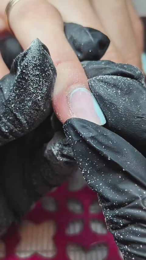 Tutoriel Julie Nails44 – Éviter les décollements du bord libre
