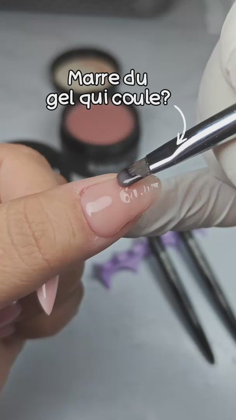 Tutoriel Julie Nails44 – Gel qui ne coule pas