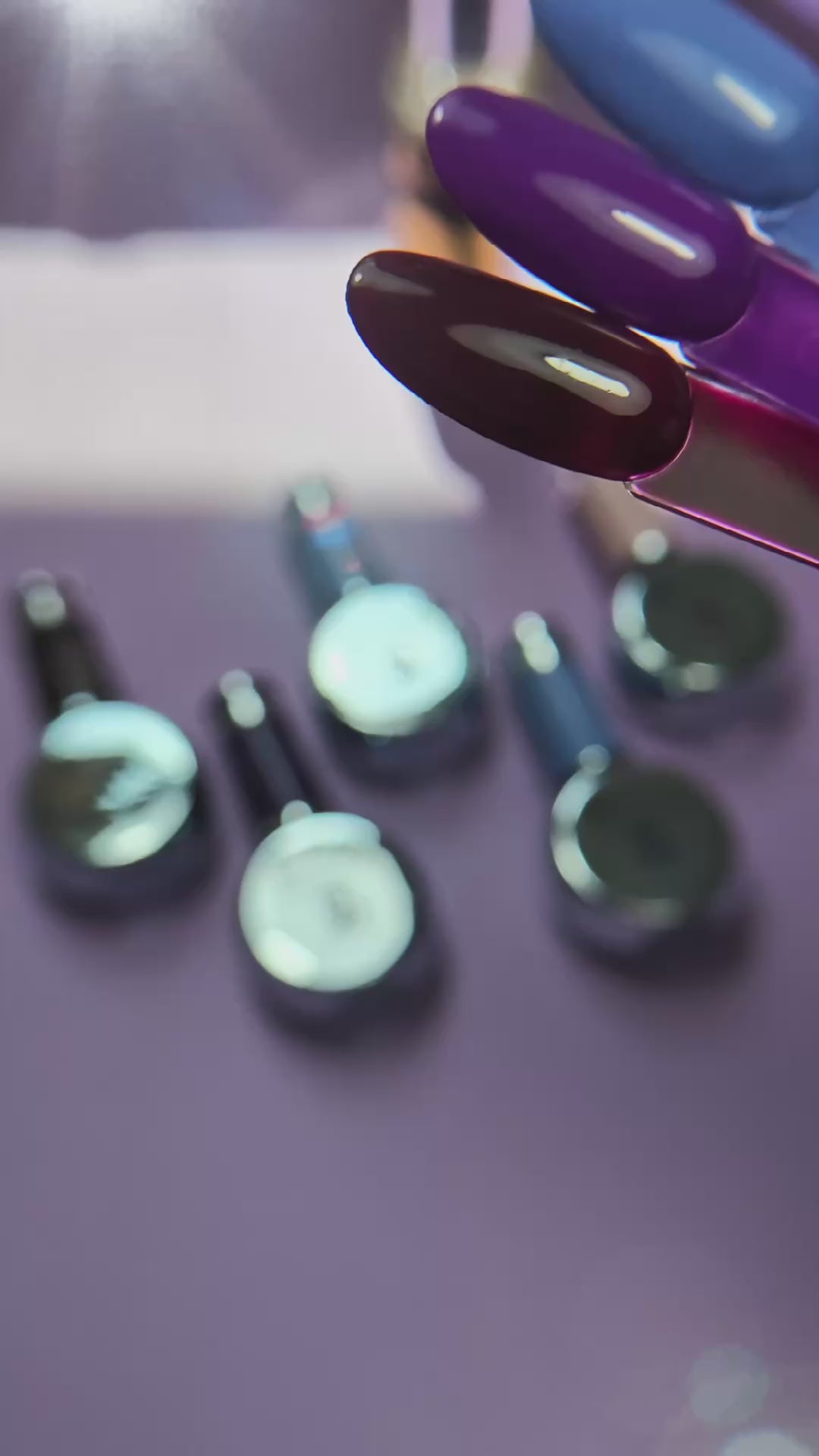 Tutoriel Julie Nails44 – Nuancier et application de cinq vernis