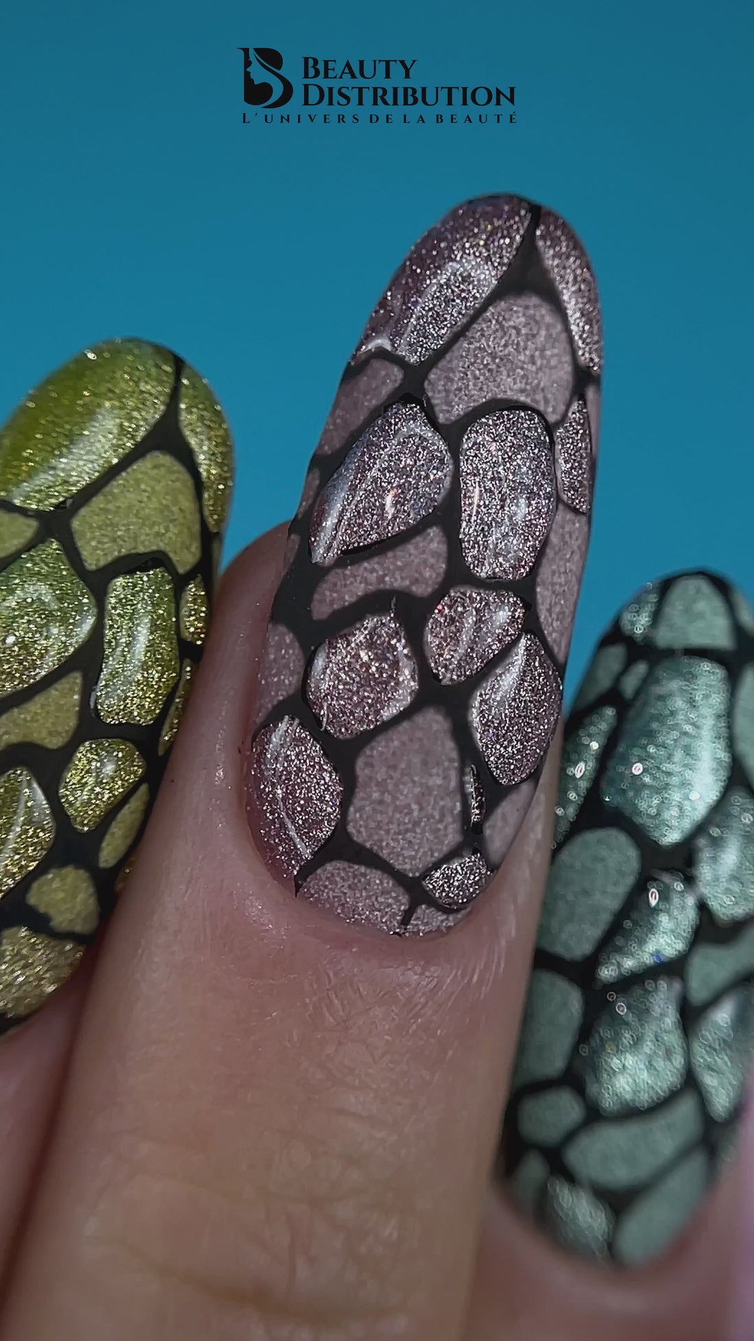 Vernis Semi-Permanent Diamond Cat Eye – DC06 Éclat Bleu Polaire