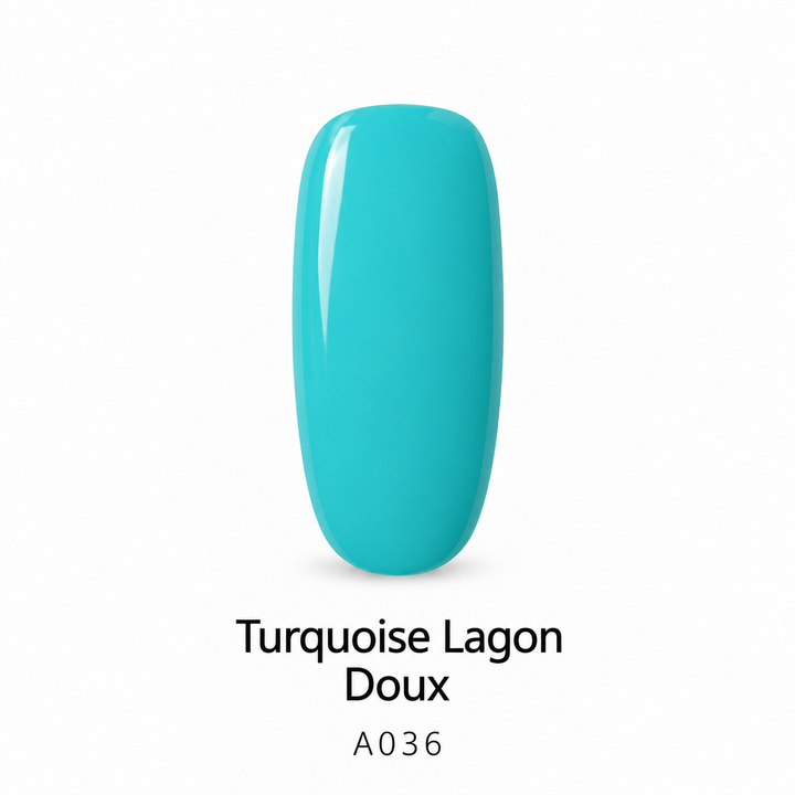 Capsule de vernis semi-permanent Turquoise Lagon Doux A036, sur fond blanc.