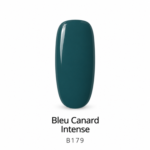 Capsule de vernis semi-permanent Bleu Canard Intense B179, sur fond blanc.